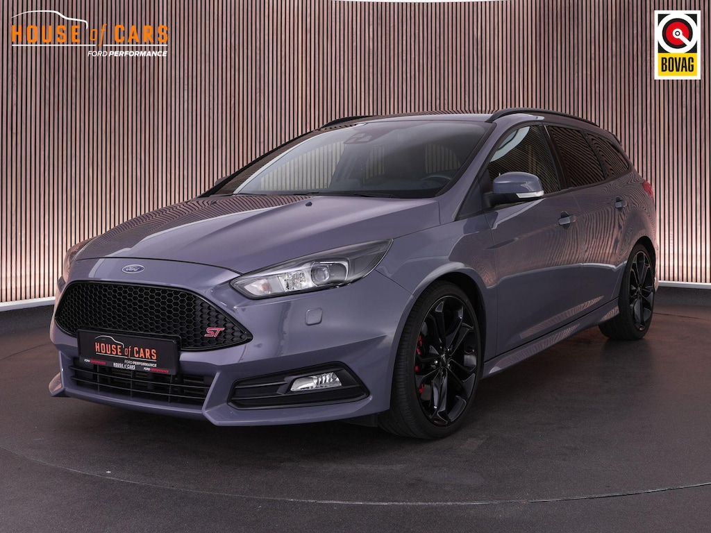 Ford Focus Wagon ST-3 2.0 PERFORMANCE PACK |Sony|Apple Carplay|blind spot|cruise control|parkeer camera|bi-xenon|19" Performance wielen|