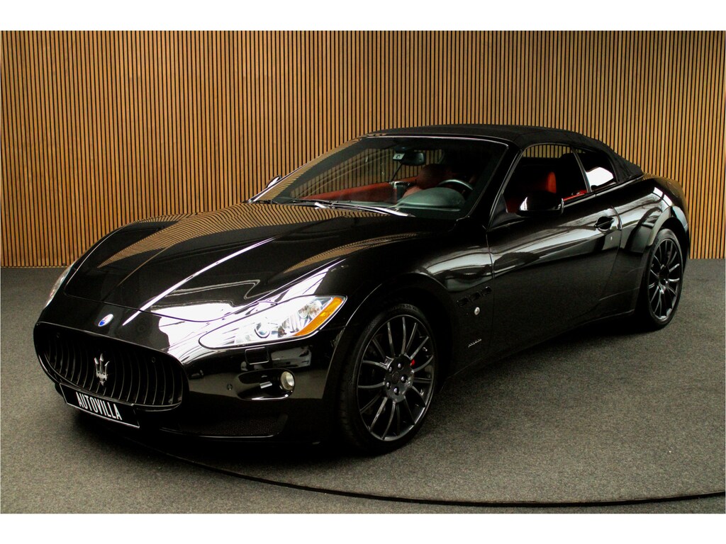 Maserati GranCabrio 4.7 Navi Leer Bose Stoelverwarm. Black Pack Carplay PDC LM velgen Elektr. verstelbare stuurwiel Elektr. verstelbare stoelen Stuurverwarming BTW auto