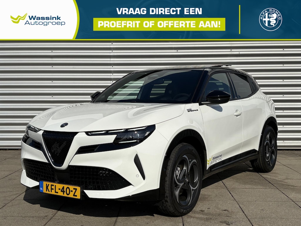 Alfa Romeo Junior 1.2 Turbo Hybrid Ibrida Sport Speciale | Schuif kanteldak | Alcantara interieur | Pack Techno