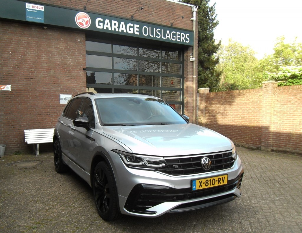Volkswagen Tiguan 1.5 TSI  DSG R line panodak trekhaak camera 20 inch