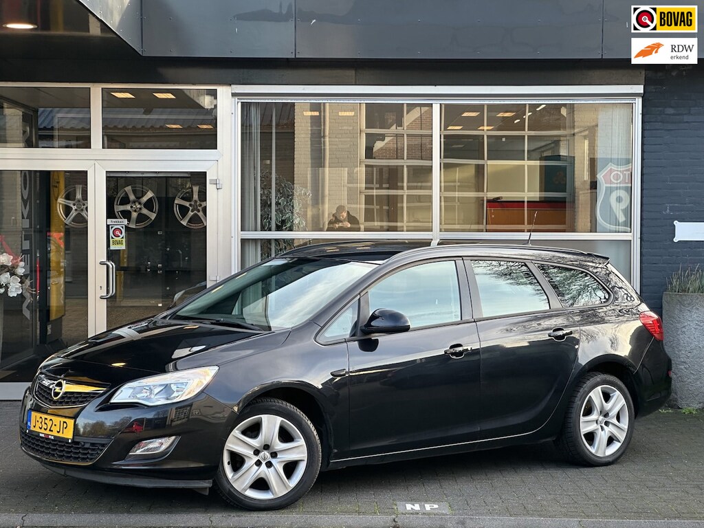 Opel Astra Sports Tourer 1.4 Turbo Edition