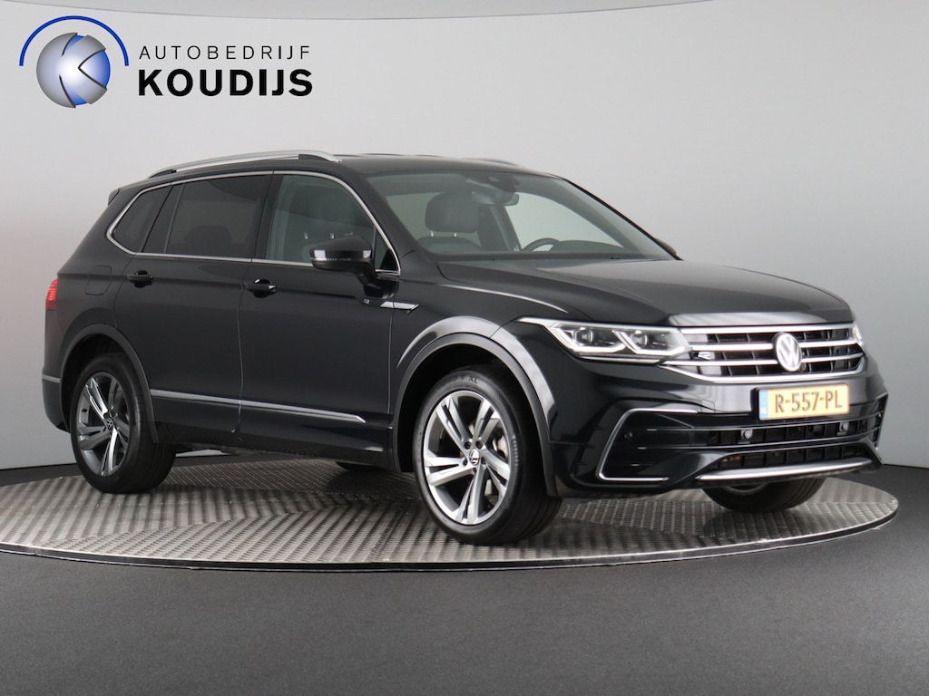 Volkswagen Tiguan Allspace 1.5 TSI R-Line Business+ (NL-Auto / Elek. Trekhaak / Matrix / Camera / ACC)