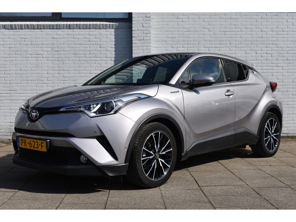 Toyota C-HR / C-HR+ 1.8 Hybrid Executive Automaat 122pk | Keyless entry | Voorstoelen verwarmd | PDC |