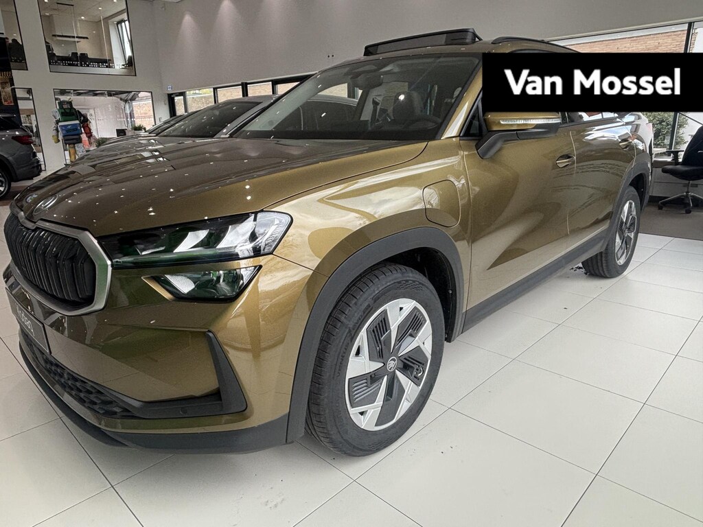 Skoda Kodiaq 1.5 TSI PHEV Business Edition 204 PK | Automaat | LED Koplampen | Panoramadak | Navigatie | Trekhaak | Achteruitrijcamera | Climate Control | Adaptive Cruise Control | Keyless-Entry | Apple Carplay/Android Auto | Elektrische achterklep | Stoelverwarming | Virtual Cockpit | Parkeersensoren | Lichtmetalen velgen | Direct leverbaar! |€ 2000 INRUILPREMIE