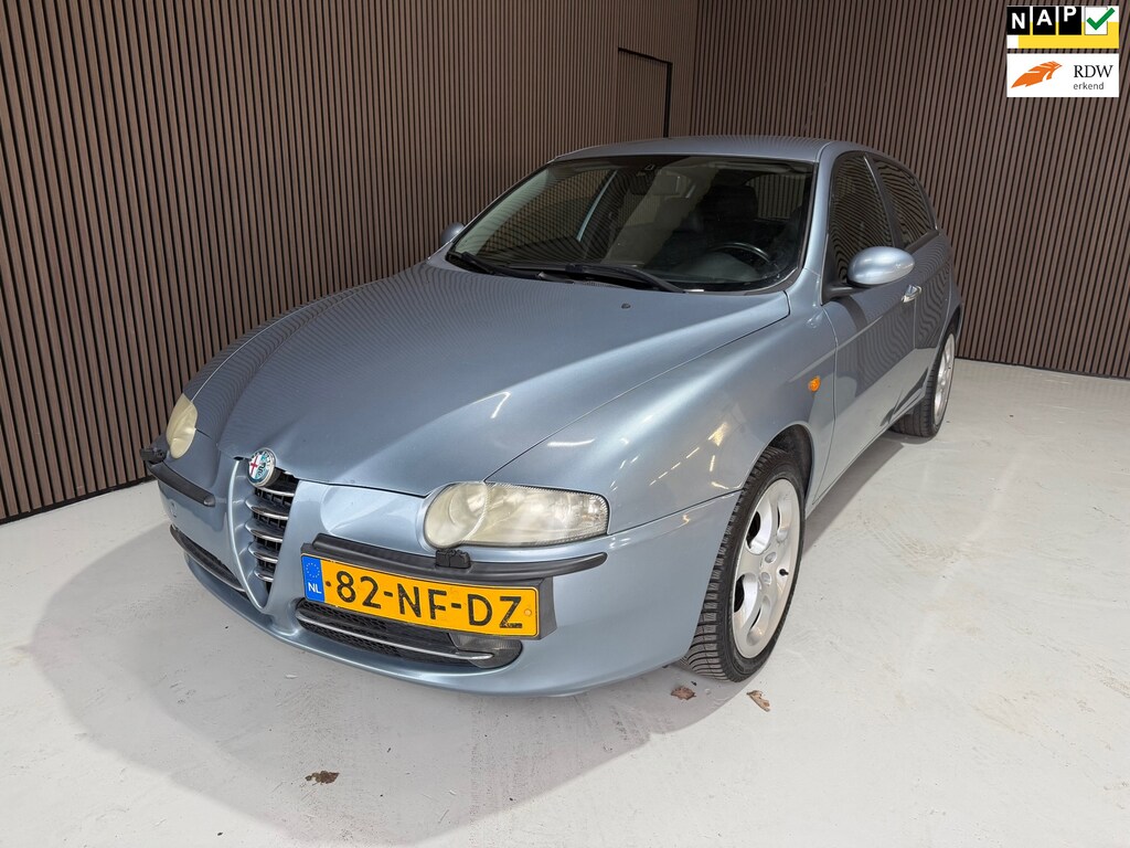 Alfa Romeo 147 1.6 T.Spark Edizione Limitata LEER CLIMA Nieuwe apk