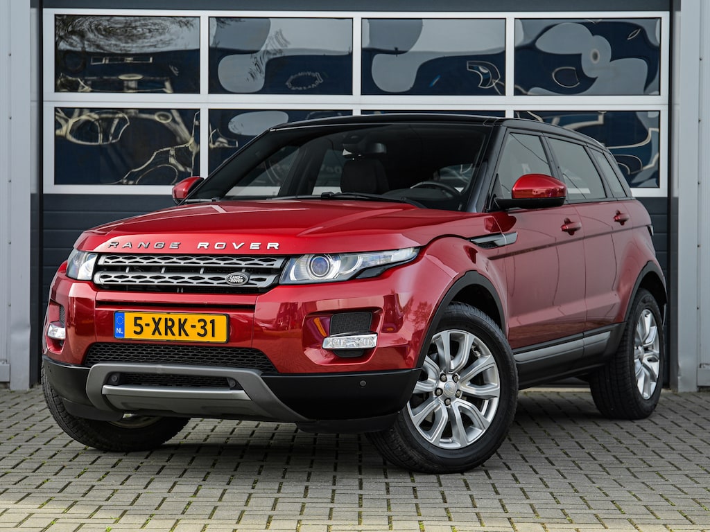 Land Rover Range Rover Evoque 2.2 eD4 2WD Pure | Panoramadak | Leder | Camera | Navi | Stoelverwarming | Trekhaak