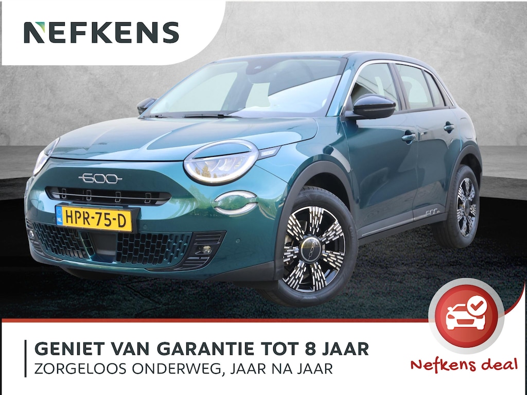 Fiat 600 1.2 Hybrid Urban | Navigatie | Stoelverwarming | Camera | Climate Control