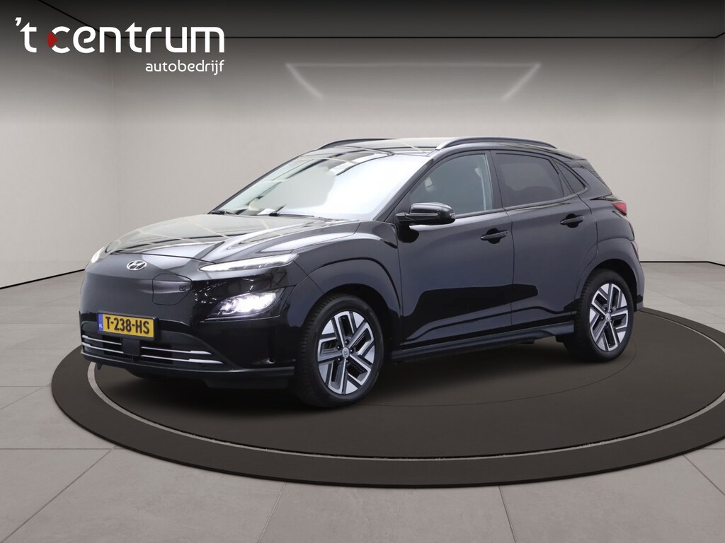 Hyundai Kona Electric EV Premium 64 kWh 204 PK, SOH 100%, Leder, 4 x Stoelverwarming, Head-Up, Camera