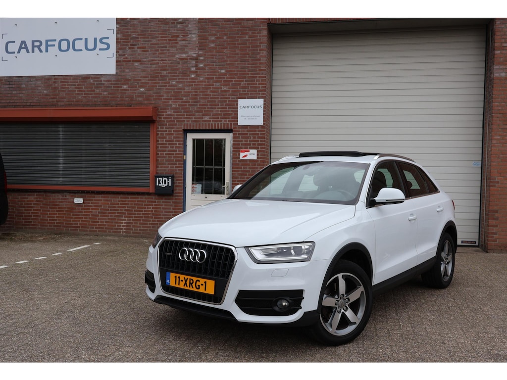 Audi Q3 2.0 TFSI quattro Pro Line Pano 3e eigenaar NAP Xenon Nw koppeling Cruise Leder Navi APK Trekhaak Cruise Airco PDC