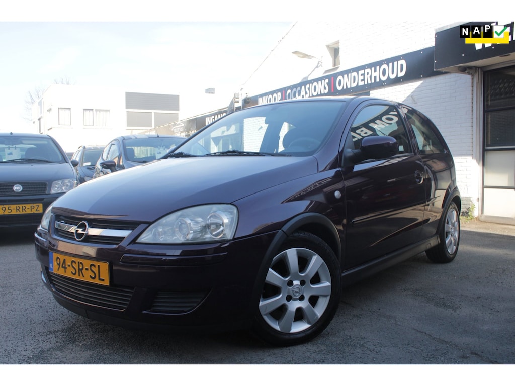 Opel Corsa 1.2-16V Silverline / Airco / Elektrische ramen /