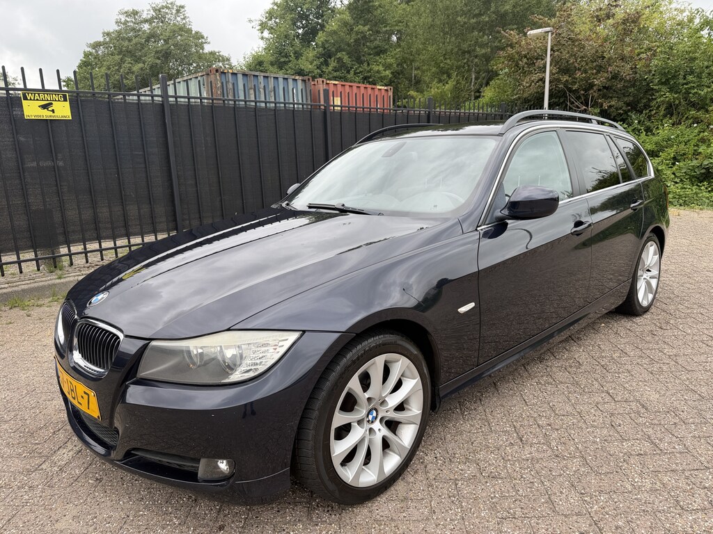 BMW 3-Serie Touring 325i Autom/Tiptr Business Line Navi/Clima
