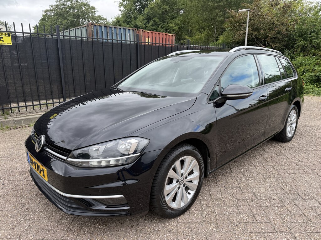 Volkswagen Golf Variant 1.0 TSI Comfortline Business Carplay/Massage/ACC/Stoelverw