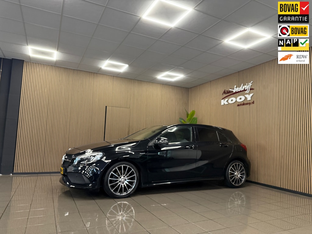 Mercedes-Benz A-klasse 160 AMG * Automaat / Navigatie / Camera / LED / Parkeersensoren / NL Auto *