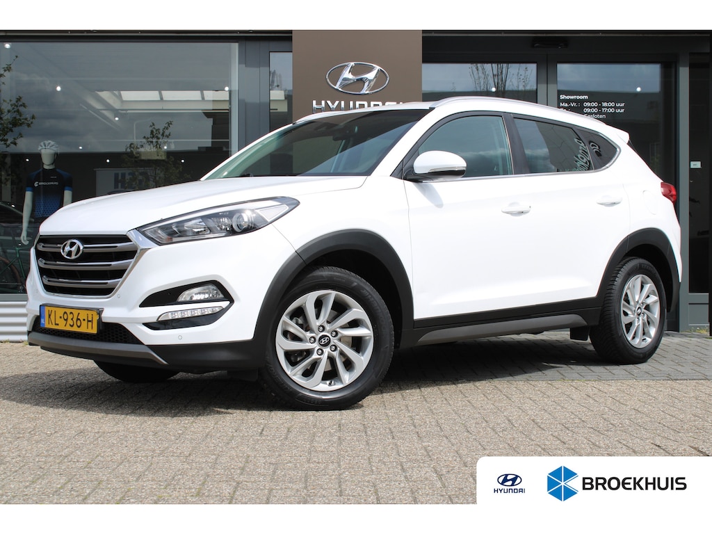 Hyundai Tucson 1.6 GDi Comfort | Trekhaak | Dodehoek detectie | Parkeersensor achter | Voorstoelen verwarmd