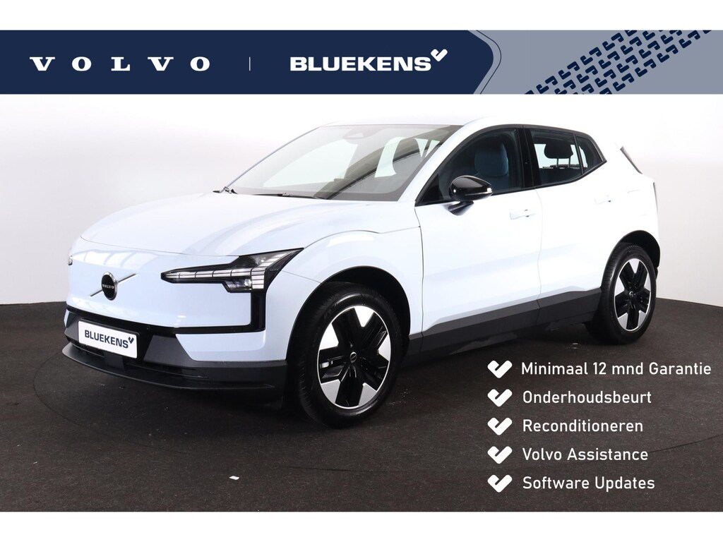 Volvo EX30 Single Motor Core 51 kWh - Adaptive Cruise Control - BLIS (Blind Spot Information System) - Verwarmbare voorstoelen & stuurwiel - Apple® CarPlay - Android Auto - Parkeersensoren & camera achter - Google infotainment met Google Maps navigatie - Electronic Climate Control - 18” lichtmetalen velgen