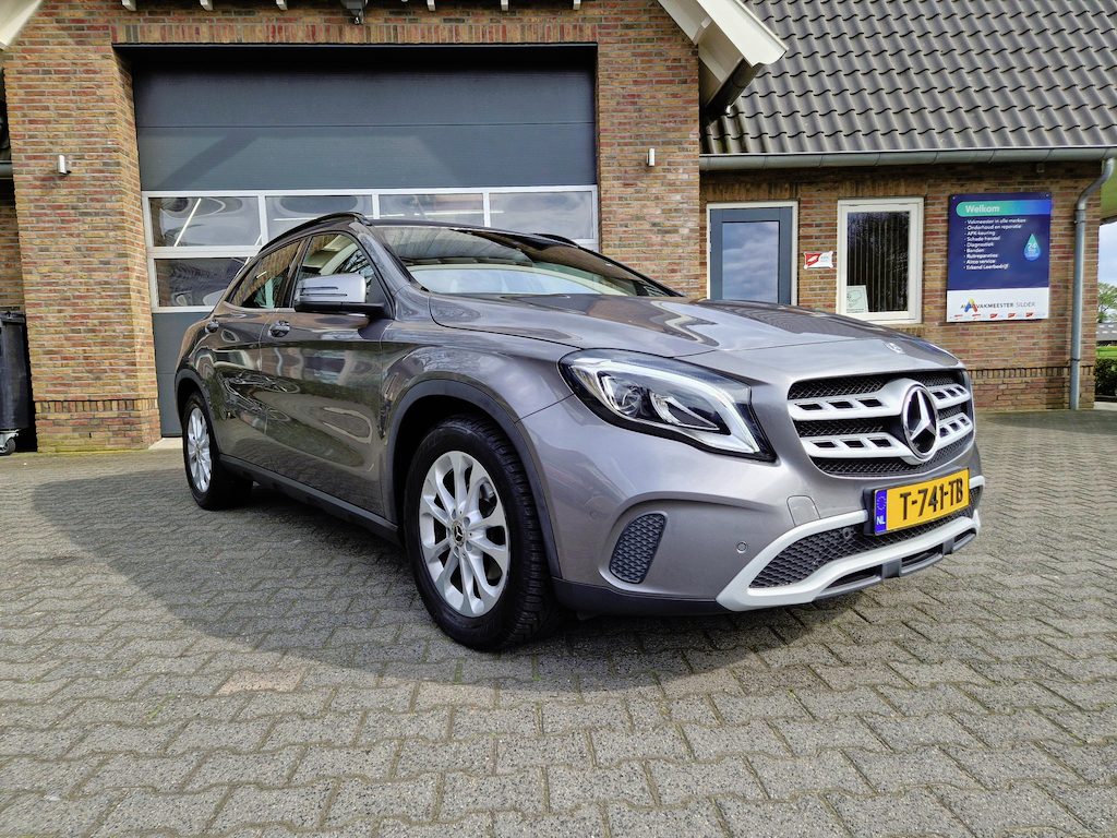 Mercedes-Benz GLA 180 Business Solution Mercedes-benz Gla 180