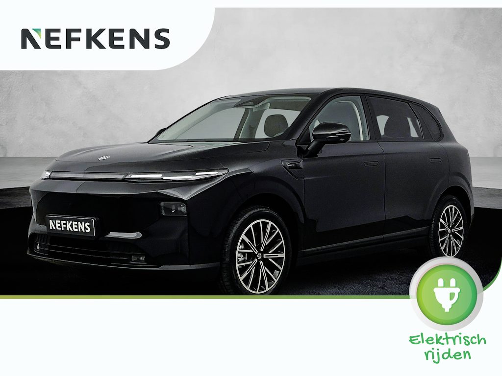 Leapmotor B10 Design ProMax 67.1 kWh | Navigatie | Camera | Stoel/Stuur Verwarming | Panoramadak |