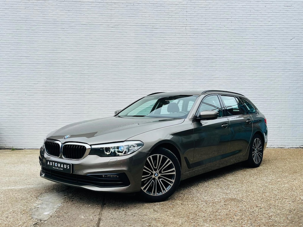 BMW 5-Serie Touring 520i High Executive