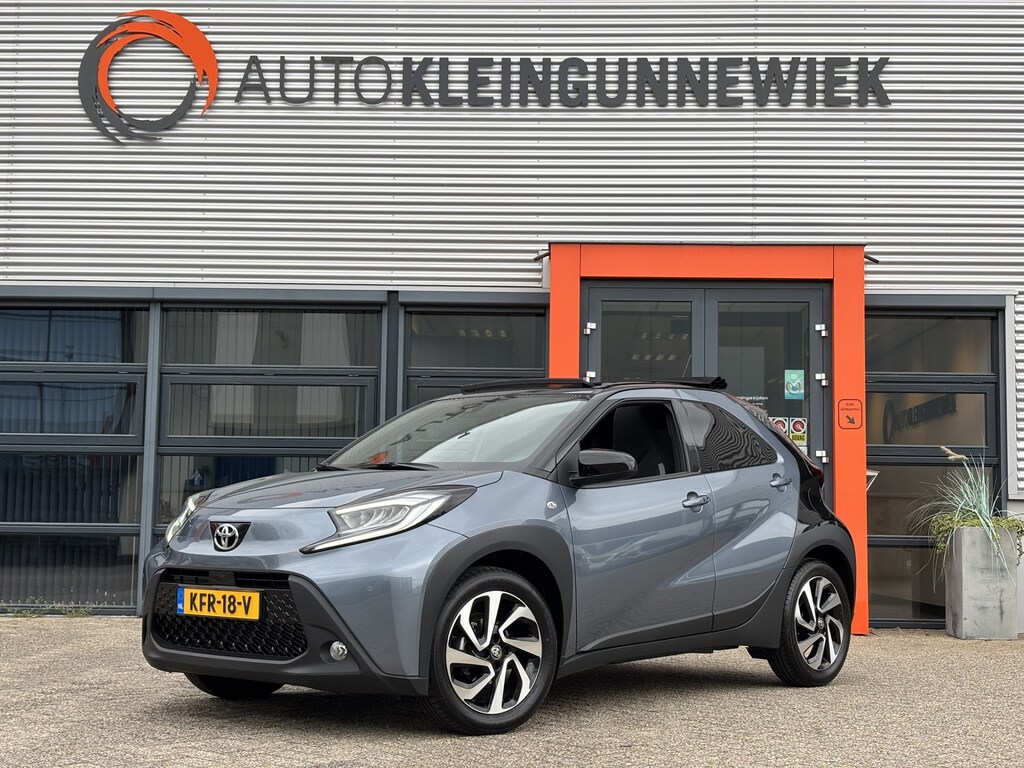 Toyota Aygo X 1.0 VVT-i S-CVT Envy / Schuifdak / Stoelverwarming / Automaat / Cruise Control / Applecarplay/Androidauto /