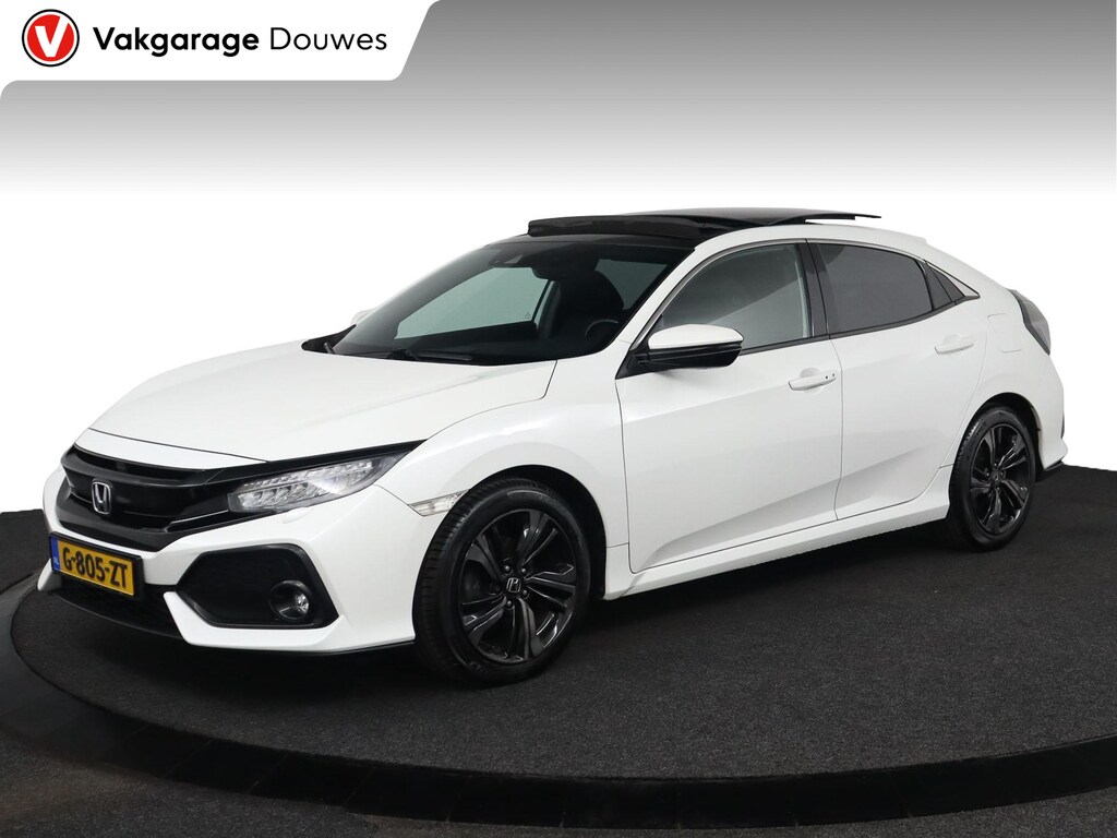 Honda Civic 1.0 i-VTEC Executive | NAP | Pano | Cruise | Navigatie | ACC | Keyless | Stoelverwarming | Camera | Trekhaak
