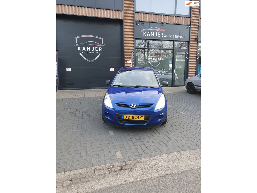 Hyundai i20 1.2i Business Edition AIRCO Nieuwe Koppeling 2 Sleutels LED