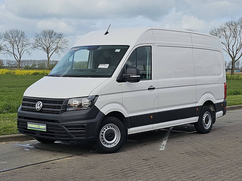 Volkswagen Crafter 35 L3H3 140Pk Automaat Trekhaak Camera CarPlay Euro6!
