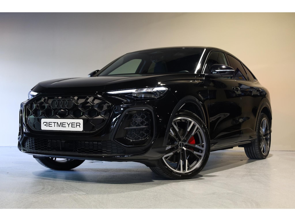 Audi Q5 Sportback quattro S edition Competition 367 pk |Pano |Passengerdisplay |Luchtvering |360° |Sfeer |ACC