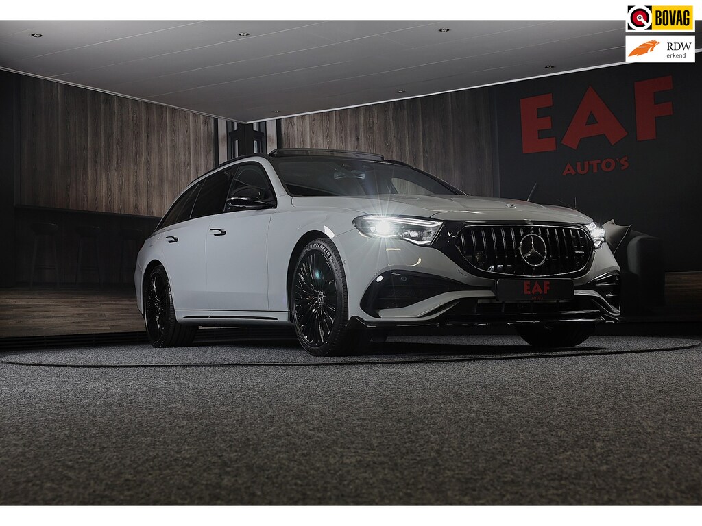 Mercedes-Benz E-klasse Estate 300 e AMG 53 Look / HYPERSCREEN / Massage / Burmester 4D / Head Up / 360 Camera / Acc / Open Panoram