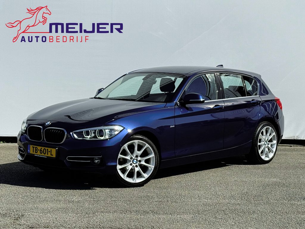 BMW 1-Serie 118d High Executive Sport | Leer | Xenon | Stoelverwarming | Clima | Cruise | Navi | Trekhaak | Camera | Automaat !!
