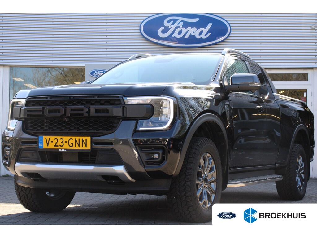 Ford Ranger 2.0 Super Cab EcoBlue Wildtrak | NL-AUTO! | ADAPTIVE CRUISE | CAMERA | WINTERPACK | TREKHAAK | PARK SENS V+A | DEALER OH! | NAVI