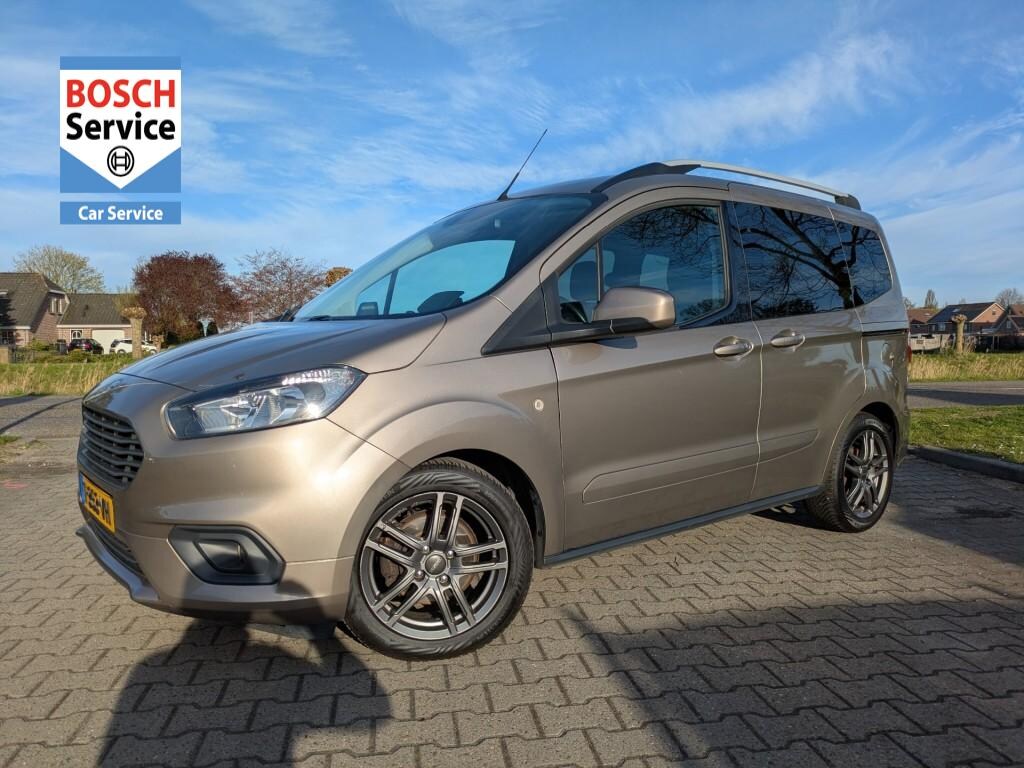 Ford Tourneo Courier 1.0 Titanium I incl. BTW I Nieuw distributie I 5 Persoons I Airco I Cruise I Carplay I Trekhaak