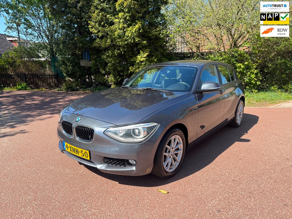 BMW 1-Serie 116i Executive / Navi / Airco / NAP / led / PDC / Apk / Aux