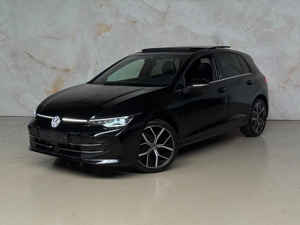 Volkswagen Golf 1.5 eTSI 50 Edition / Pano / Massage / Head-up /