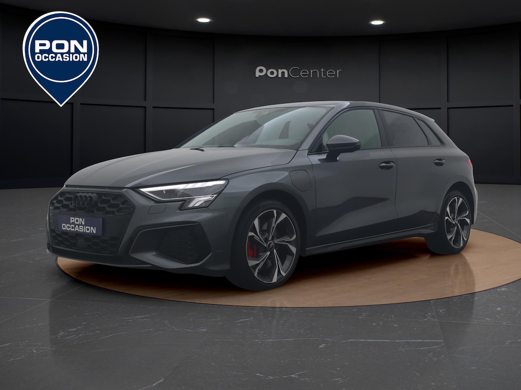 Audi A3 Sportback 45 TFSI e S edition Competition | Stoelverwarming | Zwart Optiek | S-line |