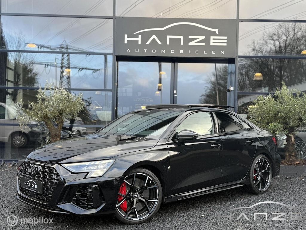 Audi RS3 2.5 TFSI quattro|Pano|Keramisch|B&O|HUD|RS Stoelen