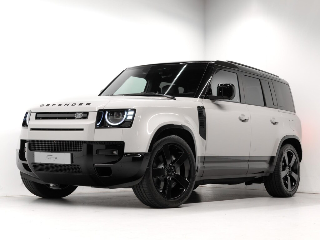 Land Rover Defender 2.0 P300e 110 Dynamic Edition