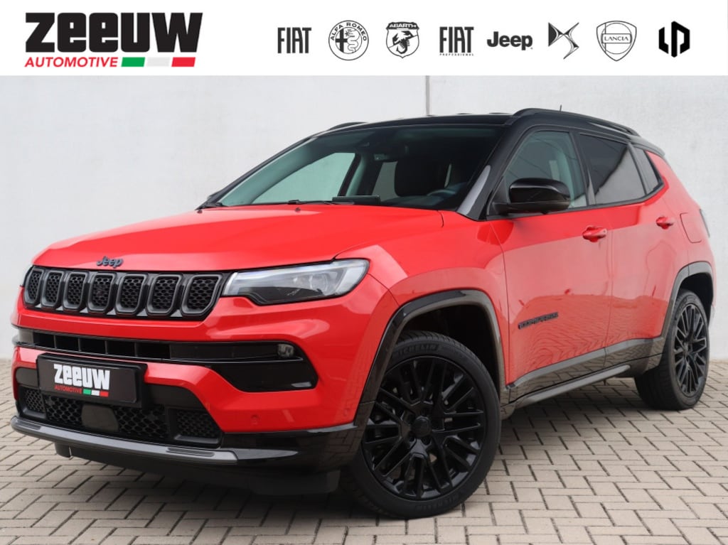 Jeep Compass 4xe 240 PK Hybrid S | Leder | Navi | Winter | Trekhaak | 19"