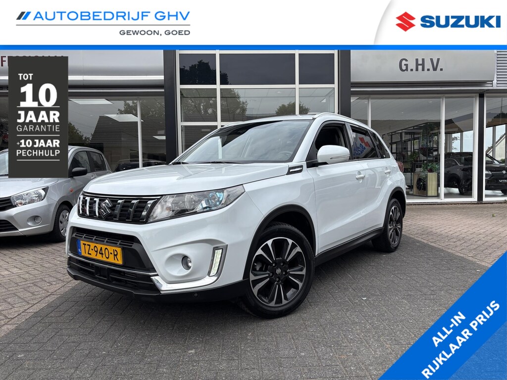 Suzuki Vitara 1.0 Boosterjet 112pk Stijl | Panoramadak | Trekhaak | All seasons |