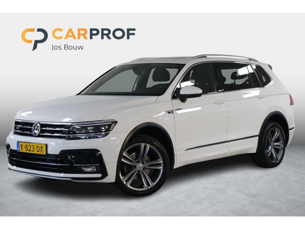Volkswagen Tiguan Allspace 1.5 TSI Highline Business R-Line Nieuwe All-Seasons | Climate | LED | Adaptive Cruise | Carplay | Mooie auto!