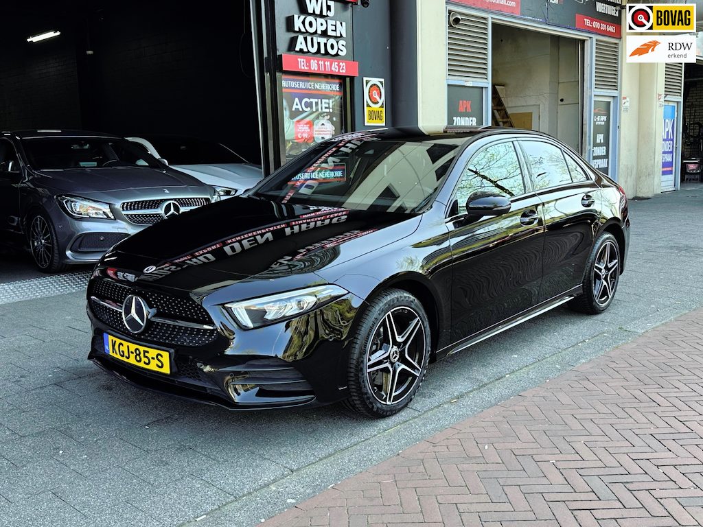 Mercedes-Benz A-klasse 250 e Business Solution AMG Limited Carplay Sfeerverlichting
