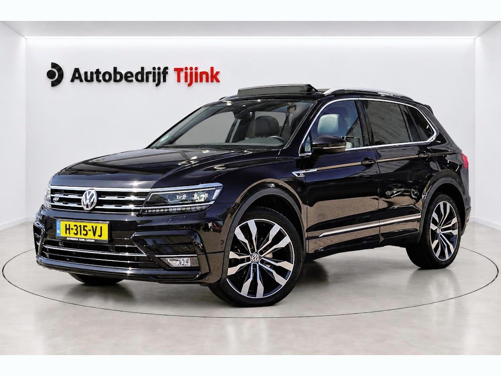 Volkswagen Tiguan Allspace 1.5 TSI Highline Business R-line 7p. | LED | Pano | Trekhaak | Leder | Stoelverwarming | Camera | ACC | App-connect | All-seasons | Vol |