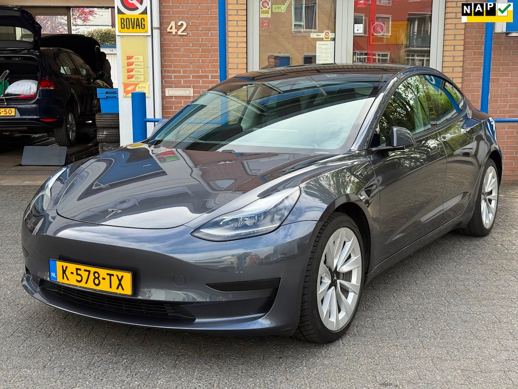 Tesla Model 3 Standard RWD Plus 60 kWh | Trekhaak! | Autopilot | Org. NL NAP | BTW |SOH 77.7%