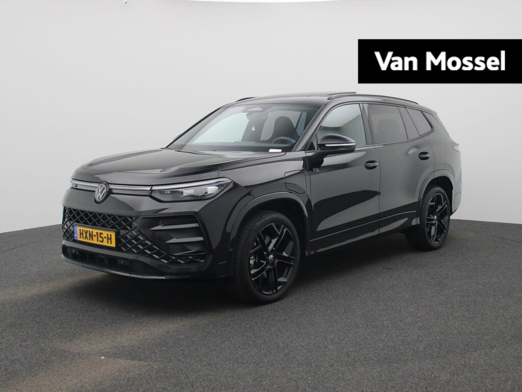 Volkswagen Tayron 1.5 eHybrid R-Line Edition 204 PK| Origineel Nederlands | 1e Eigenaar | Panoramadak | Navigatie | Stoelverwarming | Stuurwielverwarming | Achteruitrijcamera