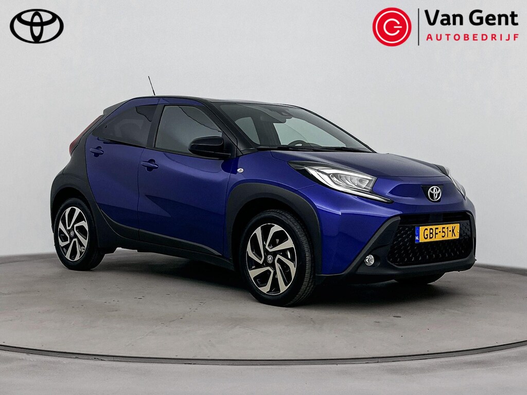 Toyota Aygo X 1.0 VVT-i S-CVT Pulse | Apple Carplay / Android Auto | Adaptive Cruise | LED | Clima | Camera | 17 inch | Privacy glas