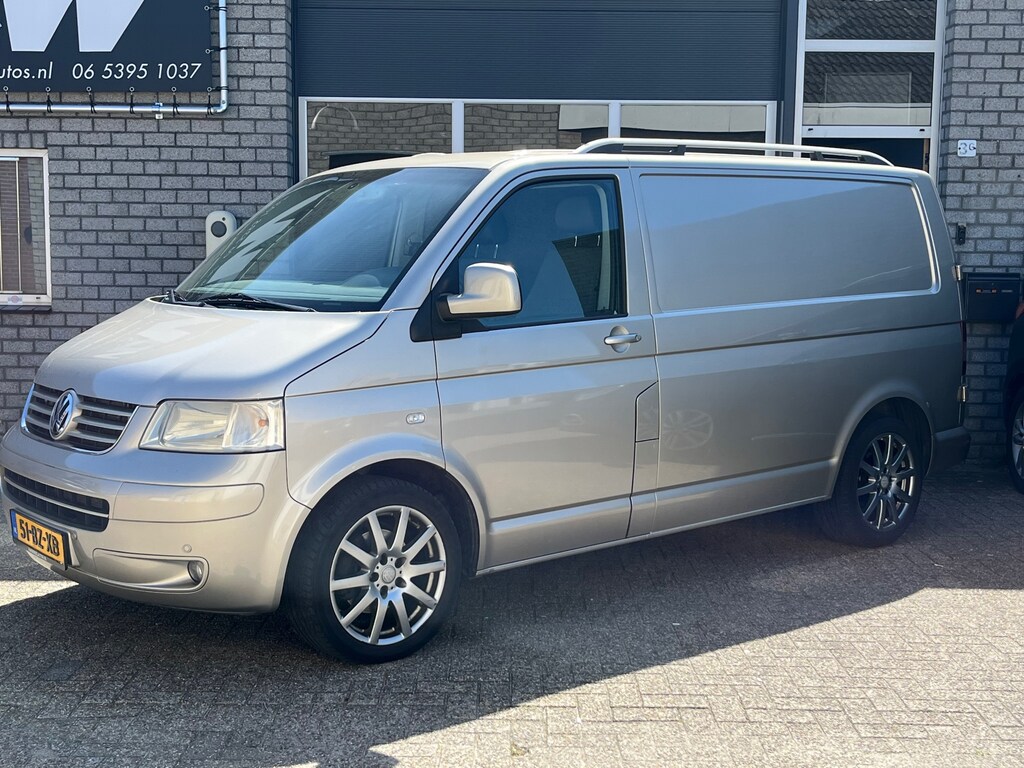Volkswagen Transporter 2.5 TDI 300 DC Automaat APK 19-8-2027. 174 pk