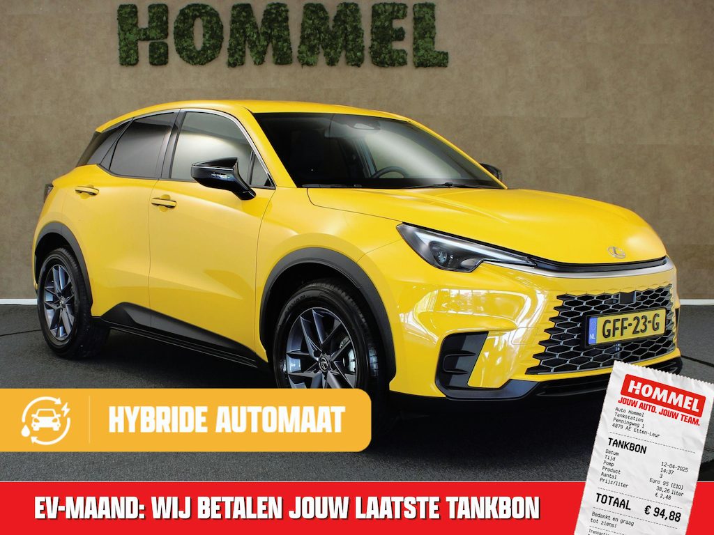 Lexus LBX 1.5 Business Line 2WD - ORIGINEEL NEDERLANDSE AUTO - AFKOMSTIG VAN 1E EIGENAAR - NAVIGATIE - ADAPTIEVE CRUISE CONTROL - PARKEERSENSOREN VOOR/ ACHTER - CAMERA - KEYLESS ENTRY/ START - APPLE CARPLAY/ ANDROID AUTO - 17 INCH LICHT METALEN VELGEN