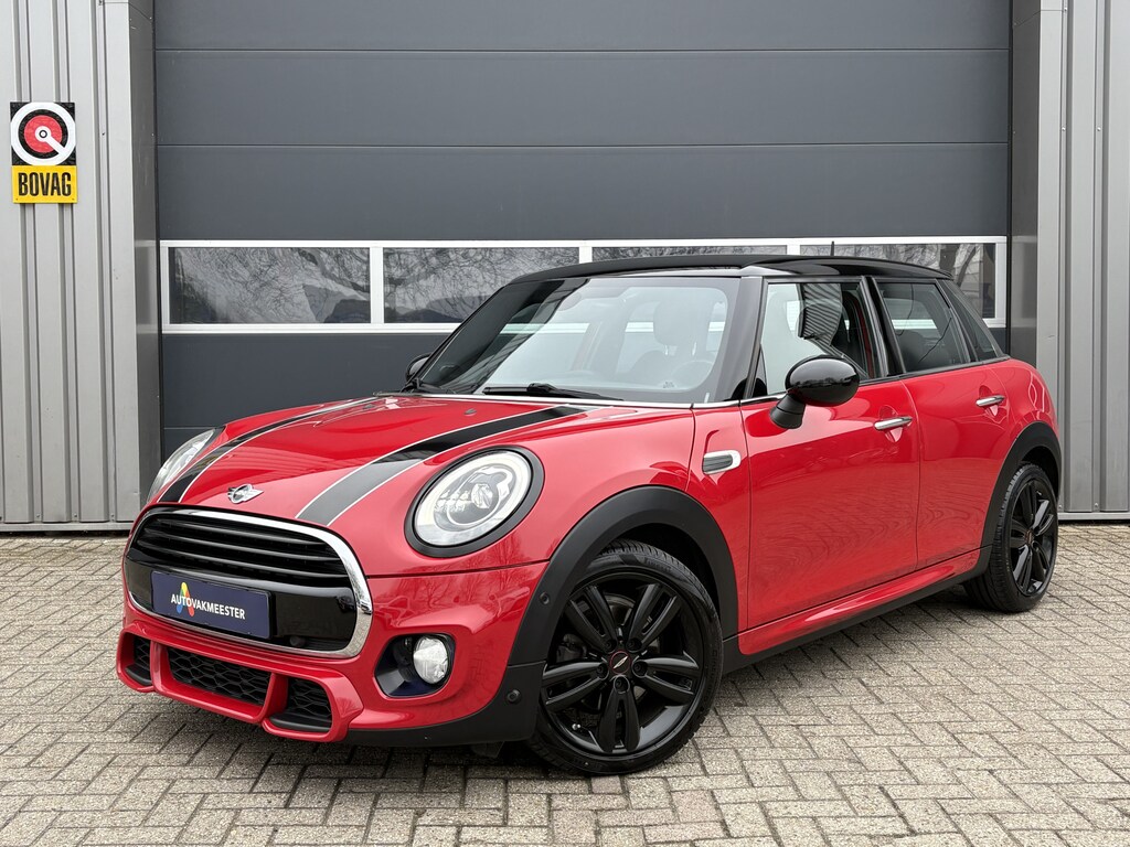 MINI John Cooper Works Mini 1.5 Cooper Chili | JCW | Groot Navi | Harman/Kardon | Carplay/Android | Leder | LED | Cruise & Climate Control | PDC | Interesse? Bel of App naar: 06 30 51 05 90