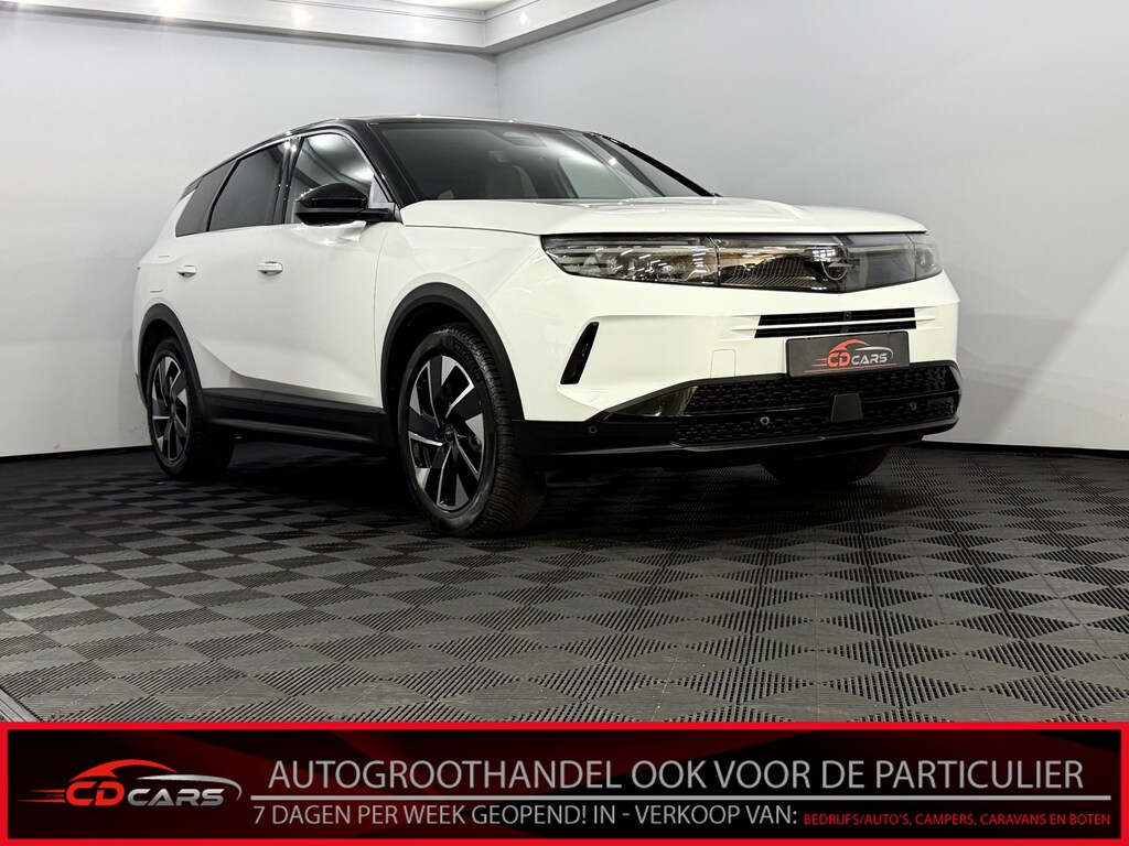 Opel Grandland 1.2 Turbo Hybrid GS-e 360 Camera, Navi, Half leder, Keyless start, Virtual desk, Rijstrook correctie, Cruise control, Winterpakket .