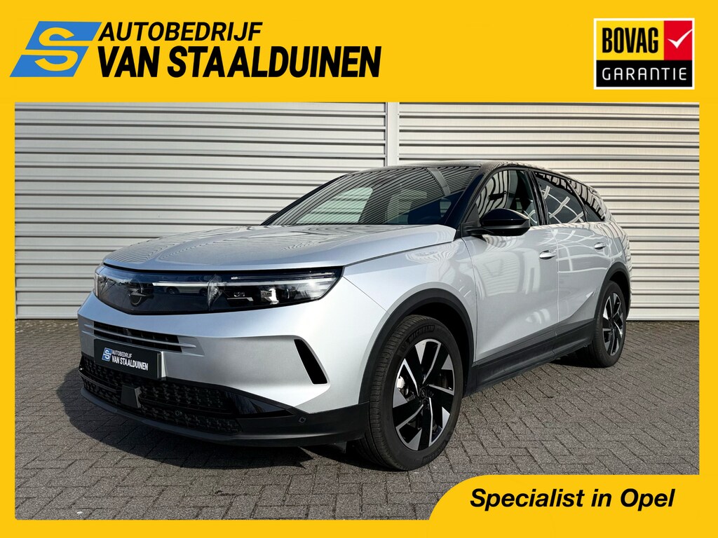 Opel Grandland 1.2 Turbo 145pk Hybrid GS | Achteruitrijcamera | Comfortstoelen | Stoelverwarming | Apple Carplay | Navigatiesysteem | Keyless entry | Climate control |