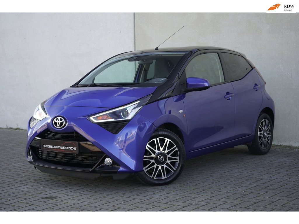 Toyota Aygo 1.0 VVT-i x-clusiv Automaat, Carplay, Key-less!